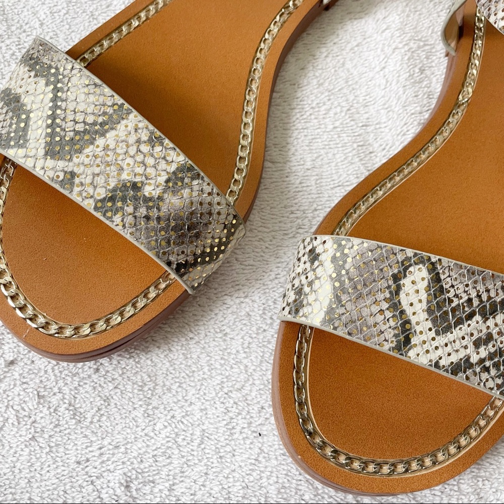 📦 Vince Camuto Flat Snake Sandals